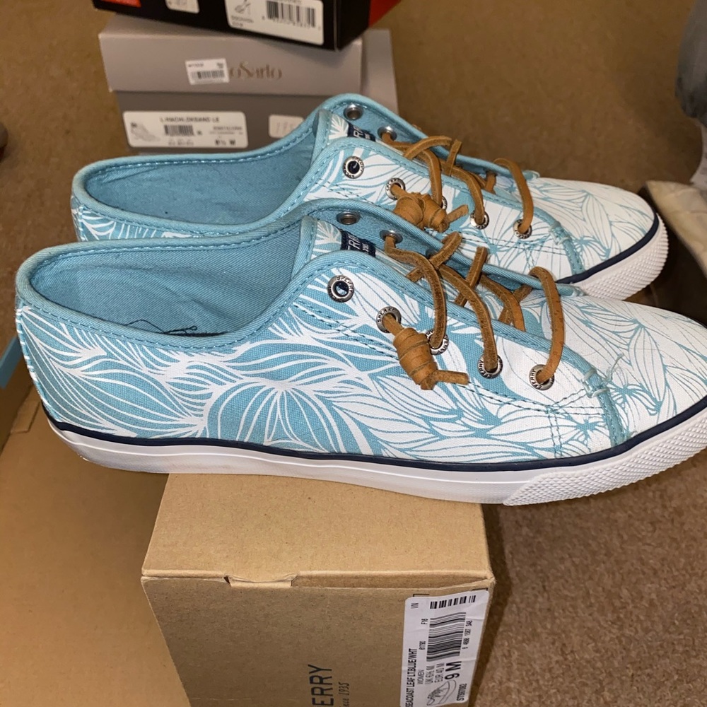 Sperry brand new